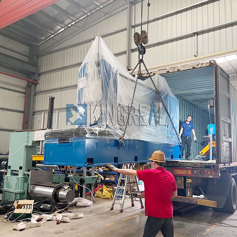 Mesin celah aluminium dikirim ke Rusia